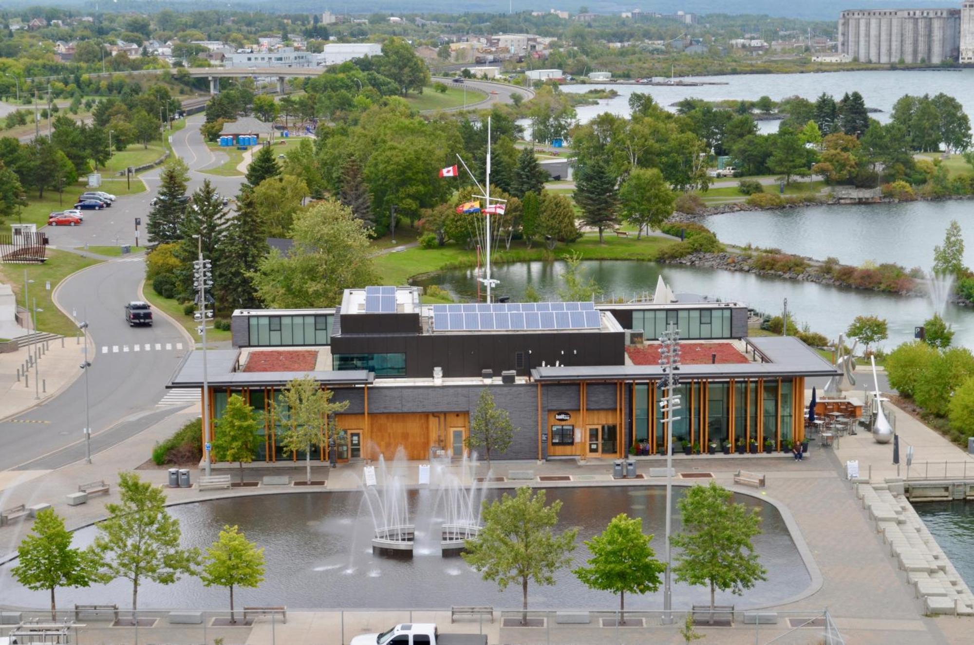 Delta Hotels By Marriott Thunder Bay Exterior photo